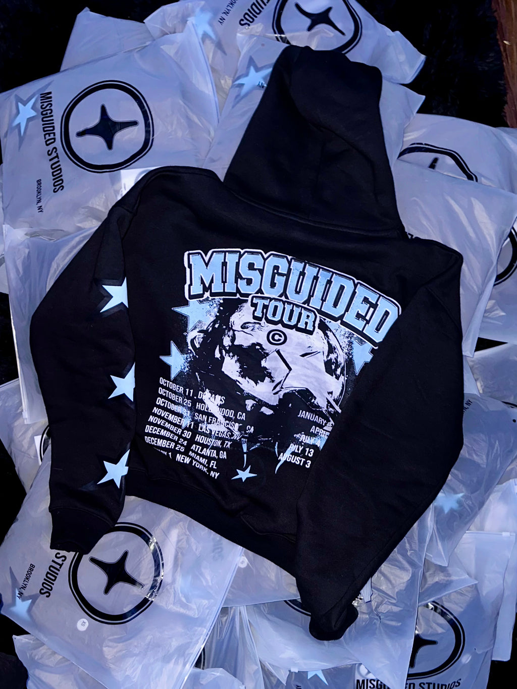 MISGUIDED WRLD TOUR HOODIE - OBSIDIAN